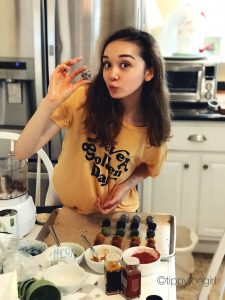 Natasha Sheehan - tippytoegirl - in the kitchen