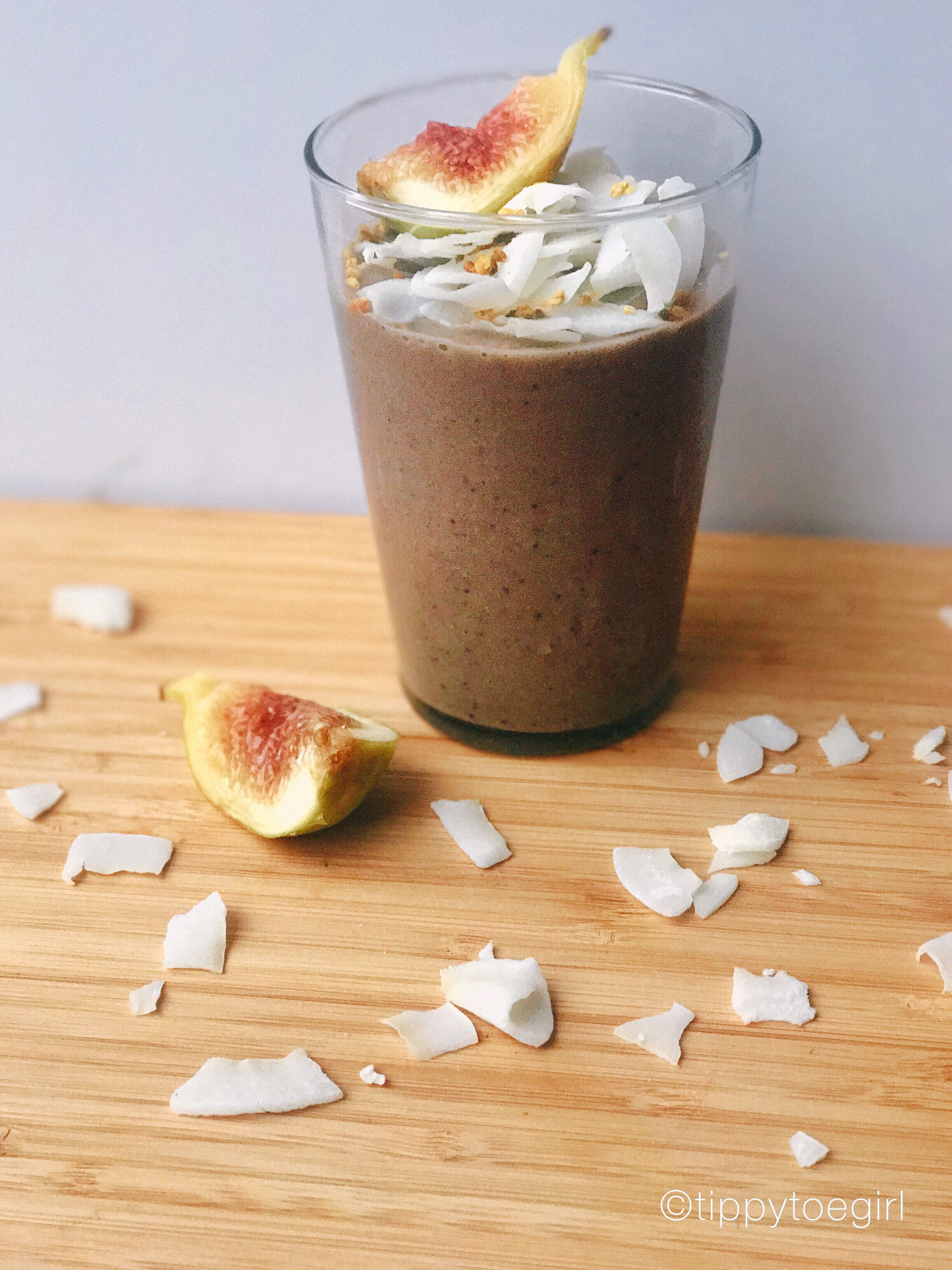 Coconut Fig Green Tea Smoothie